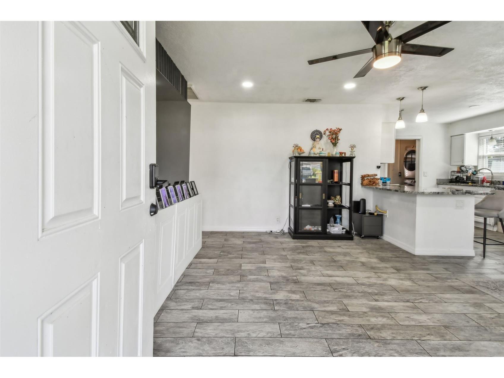 4005 W Tyson Avenue Tampa FL 33611 TB8495142 image8