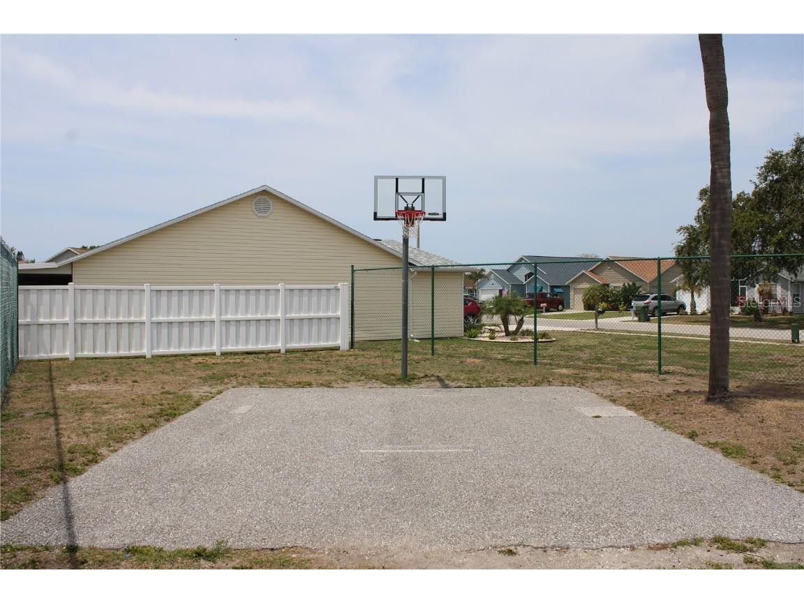 4006 39th Street W Bradenton FL 34205 A4672049 image32