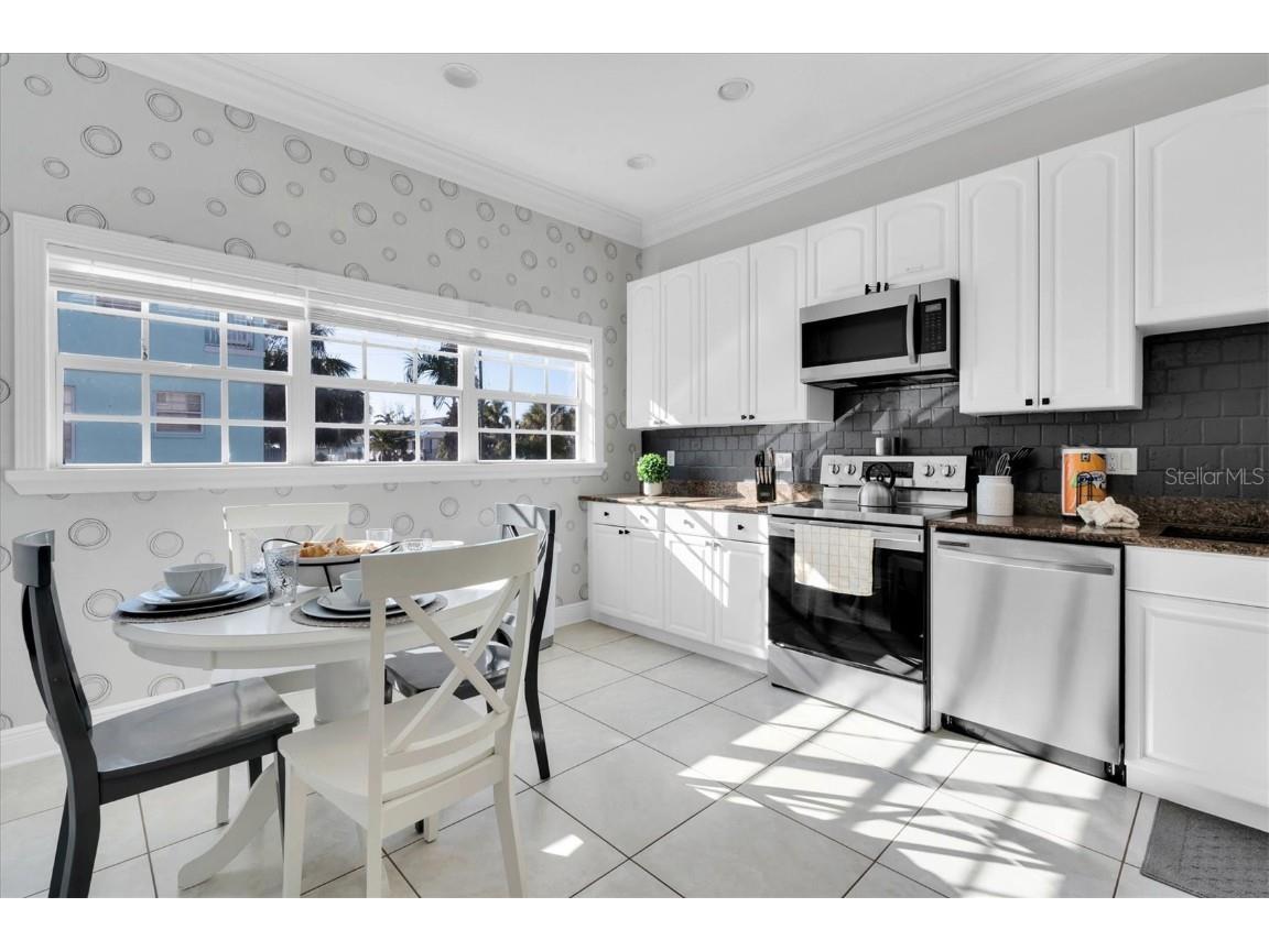 4006 5th Avenue Holmes Beach FL 34217 A4671831 image14