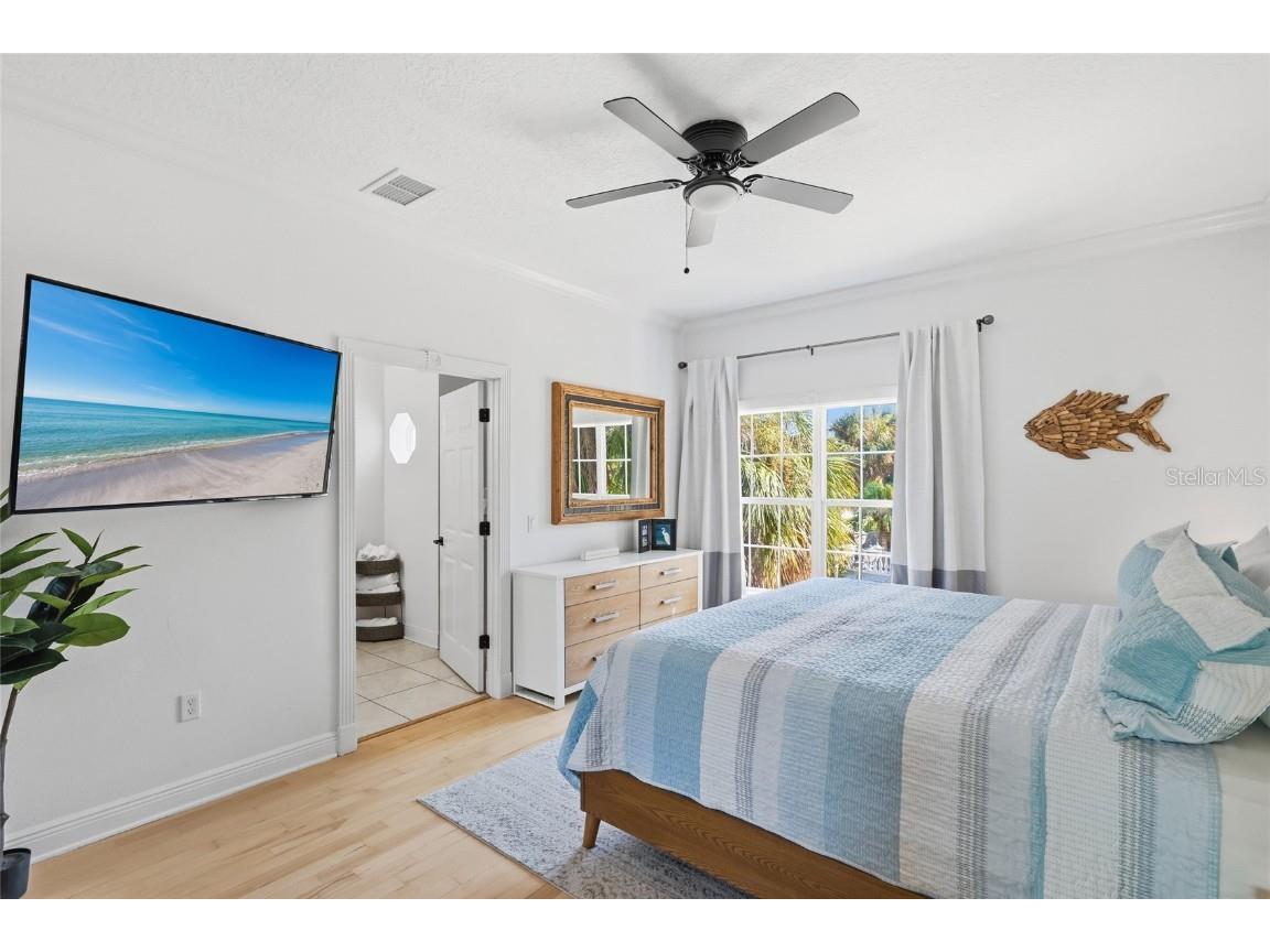 4006 5th Avenue Holmes Beach FL 34217 A4671831 image32