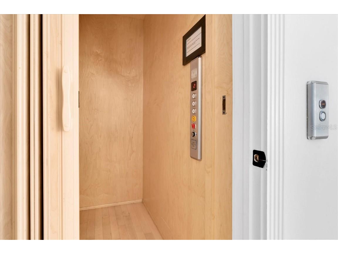 4006 5th Avenue Holmes Beach FL 34217 A4671831 image37