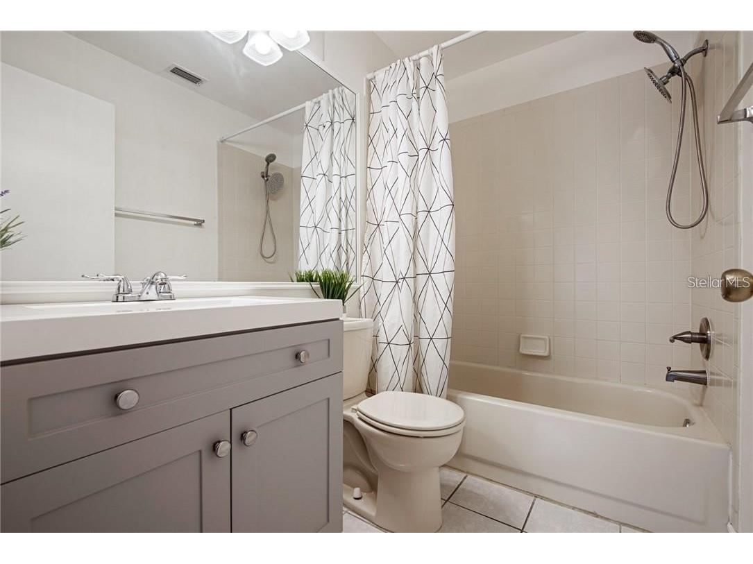 4006 Angel Oak Court #202 Tampa FL 33613 TB8448017 image13