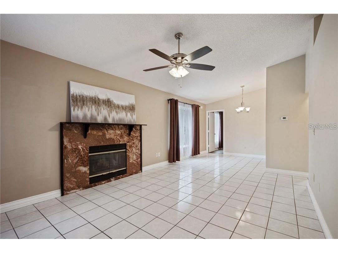 4006 Angel Oak Court #202 Tampa FL 33613 TB8448017 image3