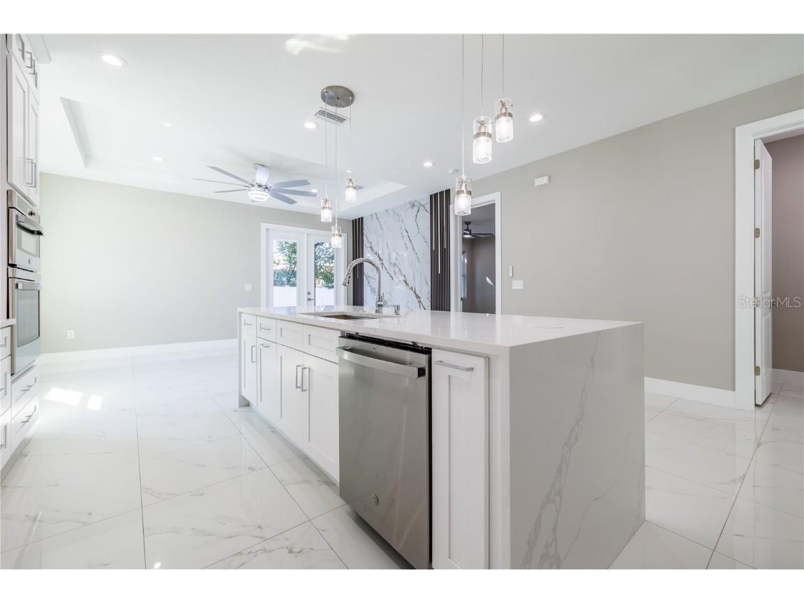 4006 W La Salle Street Tampa FL 33607 TB8445744 image11