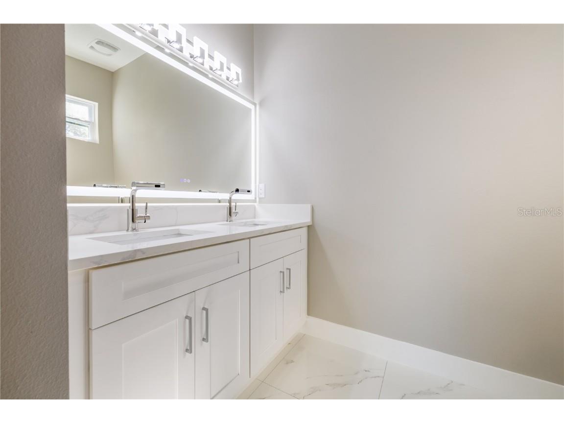 4006 W La Salle Street Tampa FL 33607 TB8445744 image34