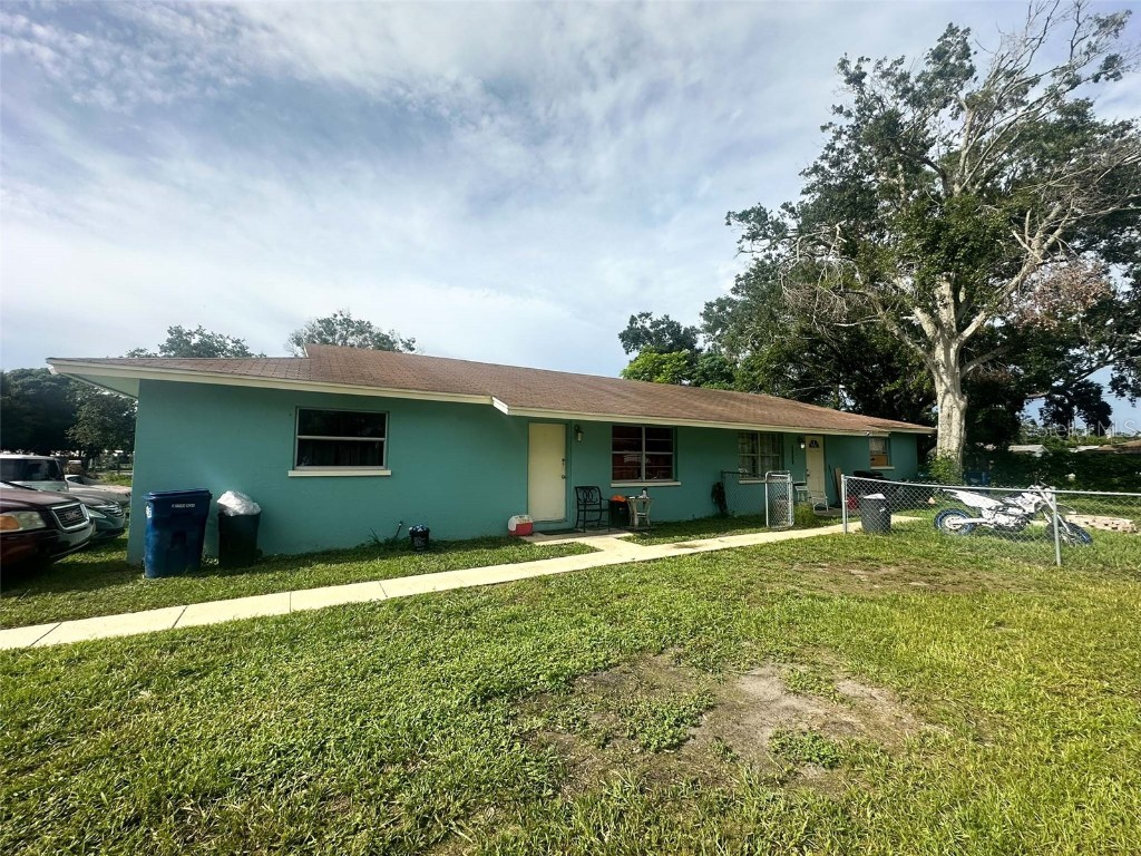 4007 7th Street E Bradenton FL 34208 A4658878 image1