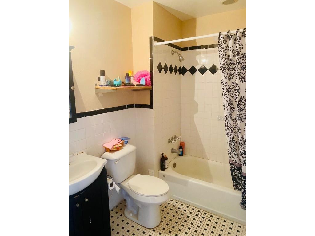 4007 Ashford Green Place #204 Tampa FL 33613 TB8403885 image6