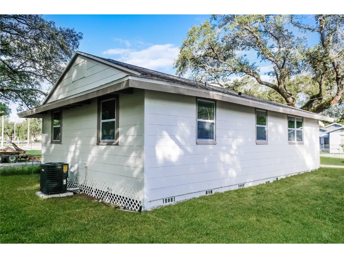 4007 E Osborne Avenue Tampa FL 33610 TB8435848 image15