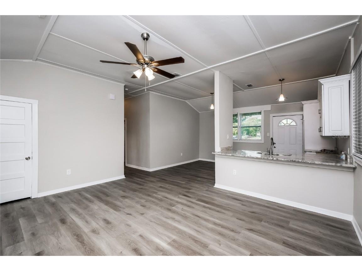 4007 E Osborne Avenue Tampa FL 33610 TB8435848 image3