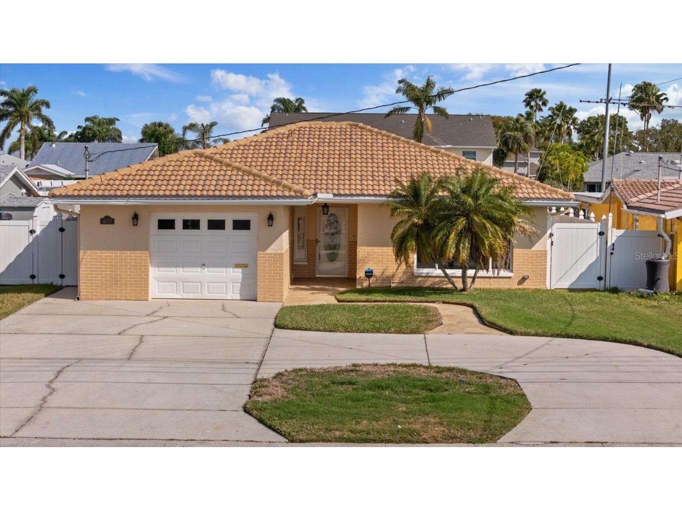 4007 Floramar Terrace New Port Richey FL 34652 - DIRECT GULF OF MEXICO ACCESS. W7872316 image1