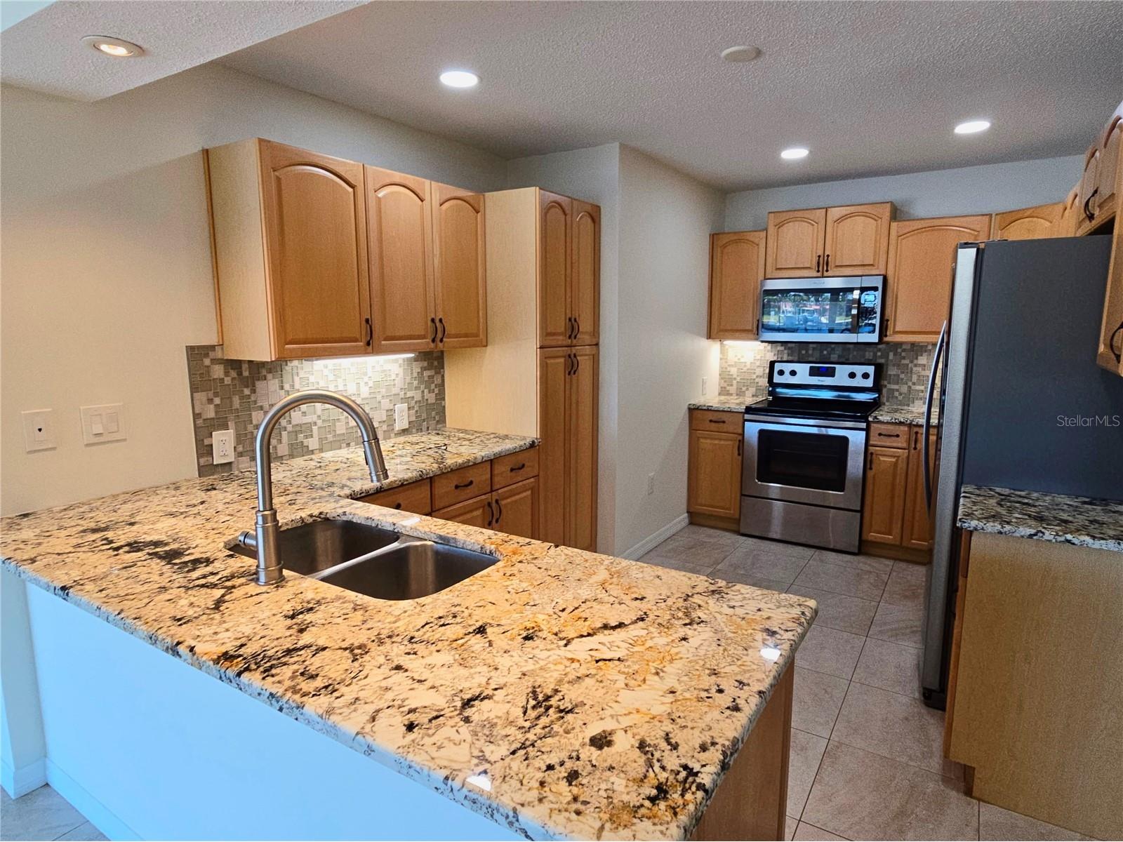 4007 Royal Palm Drive Bradenton FL 34210 - SAN REMO CANAL A4685691 image10