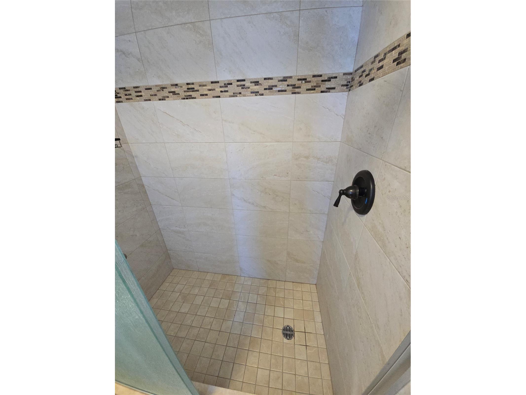 4007 Royal Palm Drive Bradenton FL 34210 - SAN REMO CANAL A4685691 image24