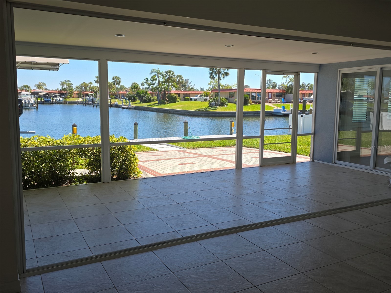 4007 Royal Palm Drive Bradenton FL 34210 - SAN REMO CANAL A4685691 image5