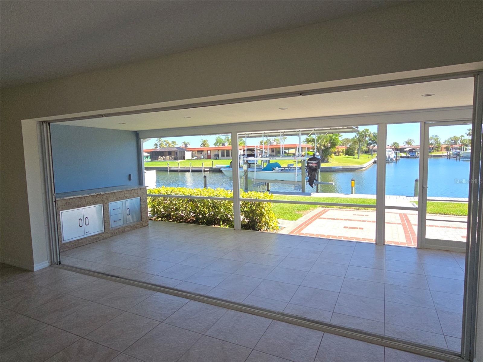 4007 Royal Palm Drive Bradenton FL 34210 - SAN REMO CANAL A4685691 image8