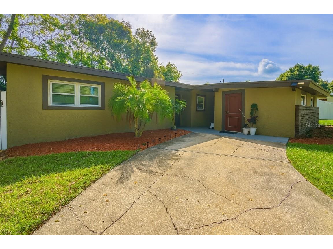 4007 Timber Trail Orlando FL 32808 O6346860 image3