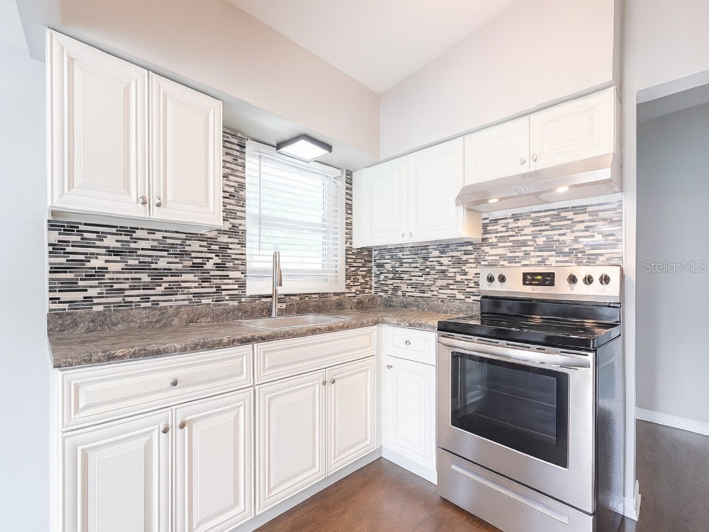 4007 Timber Trail Orlando FL 32808 O6346860 image9