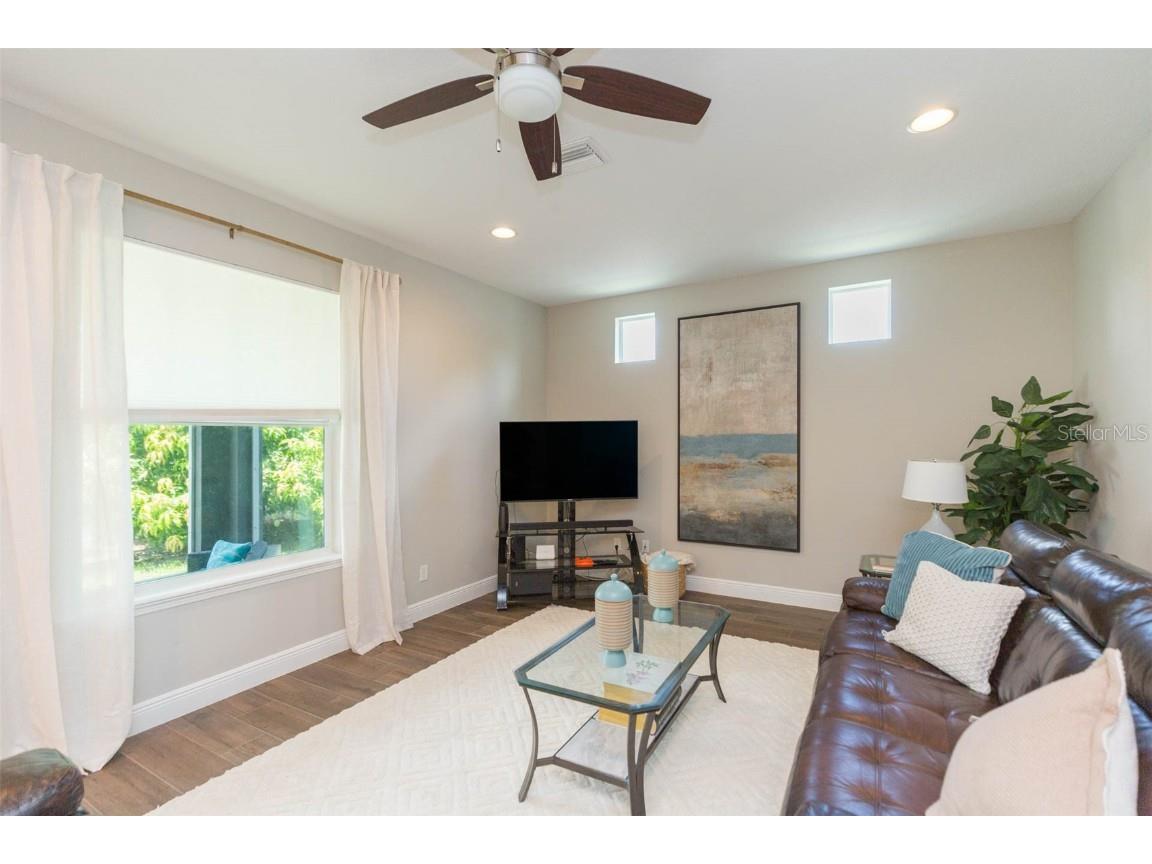 4007 W Gray Street Tampa FL 33609 TB8413494 image10