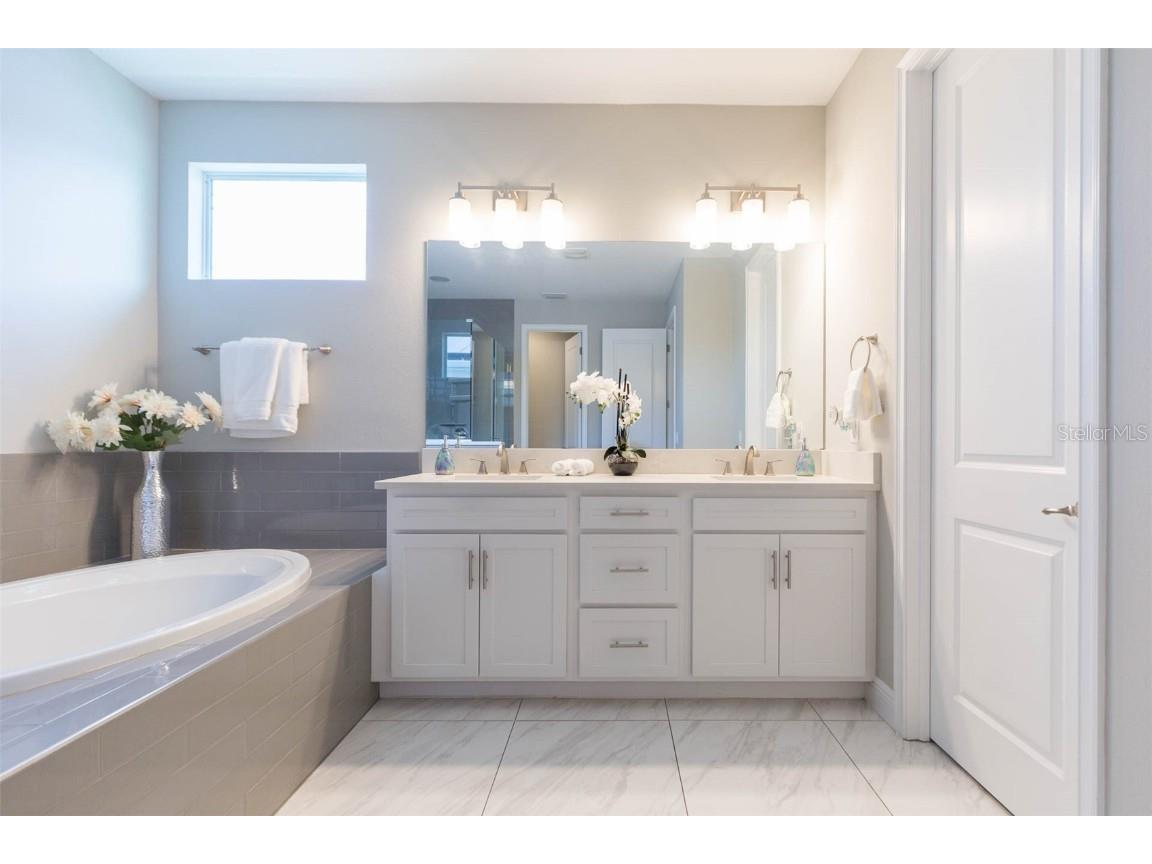 4007 W Gray Street Tampa FL 33609 TB8413494 image17