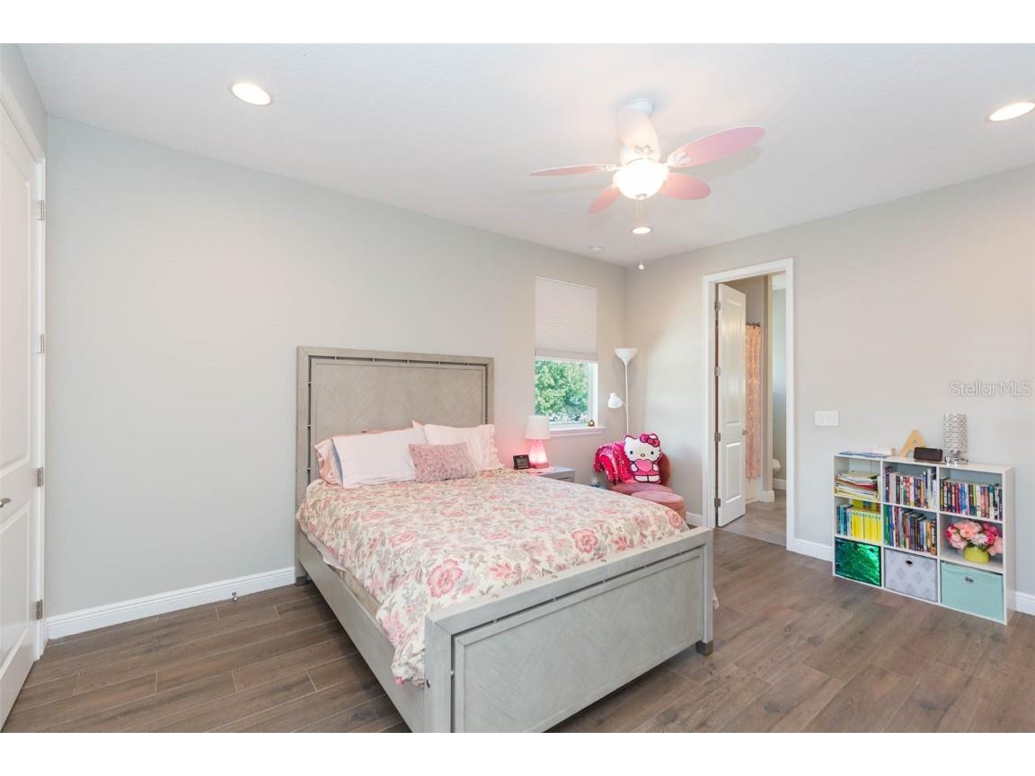 4007 W Gray Street Tampa FL 33609 TB8413494 image20