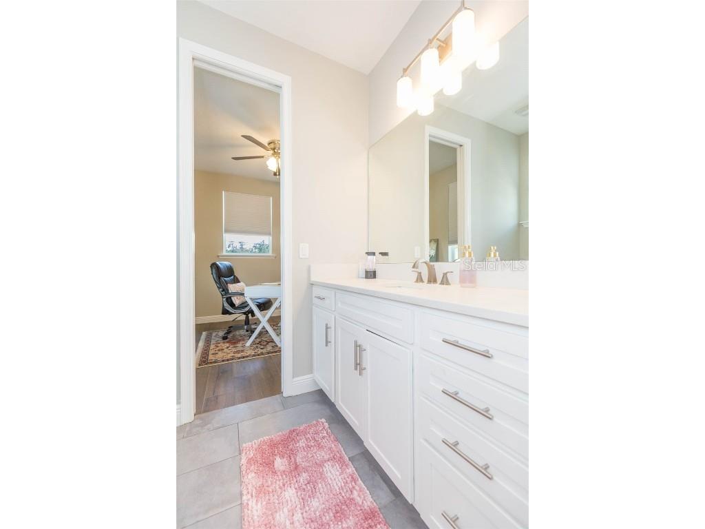 4007 W Gray Street Tampa FL 33609 TB8413494 image21