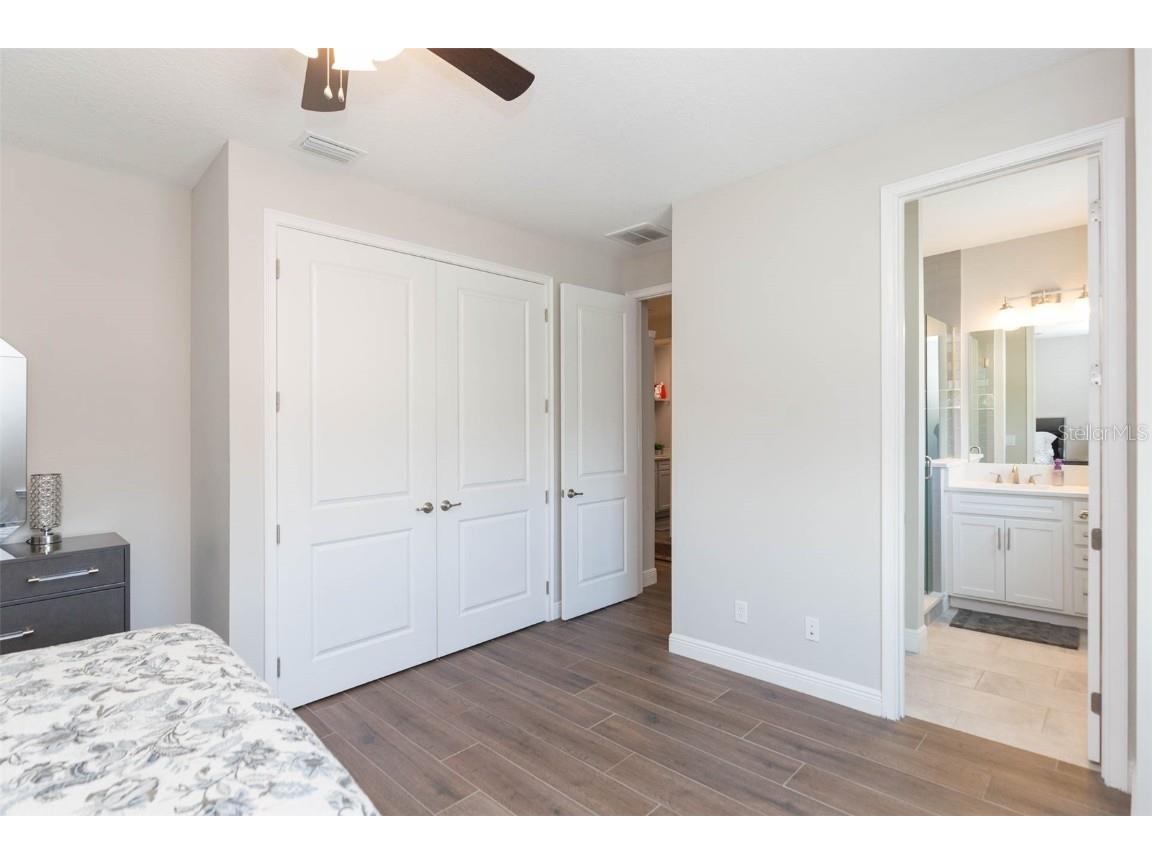 4007 W Gray Street Tampa FL 33609 TB8413494 image26