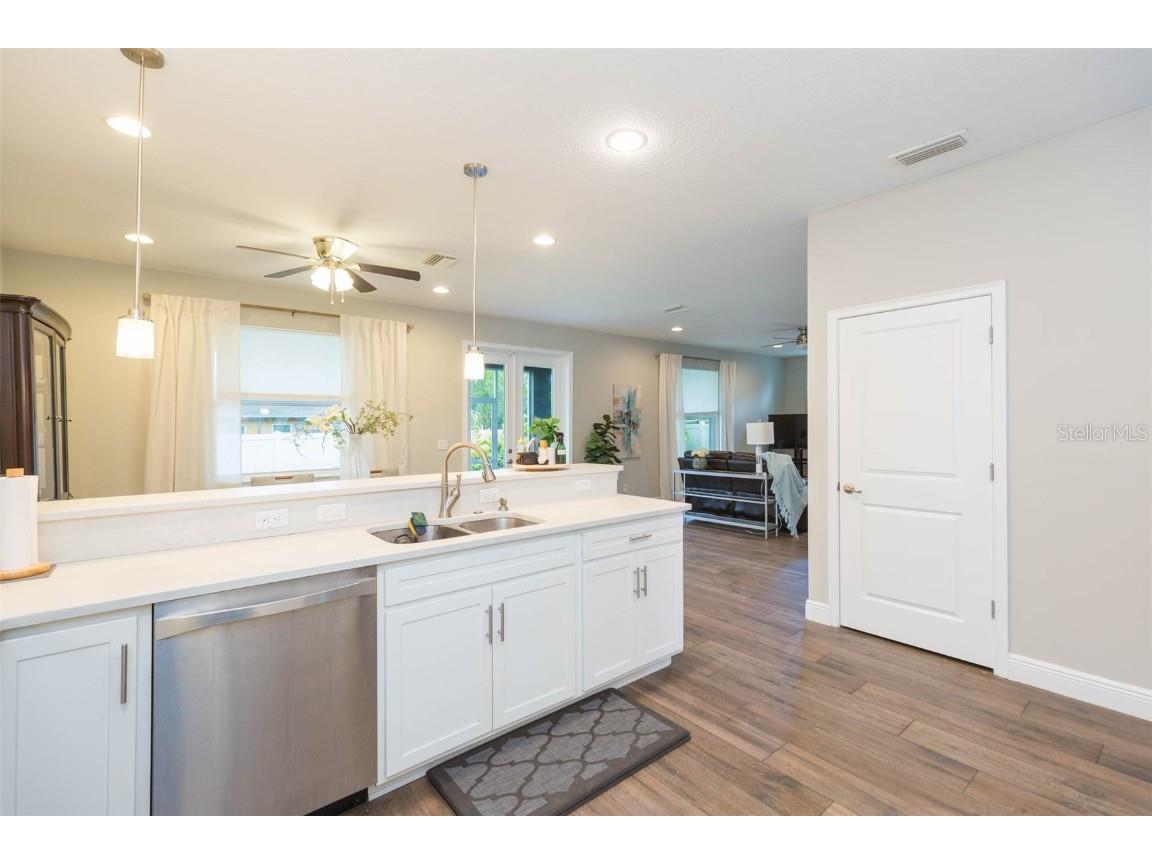 4007 W Gray Street Tampa FL 33609 TB8413494 image5