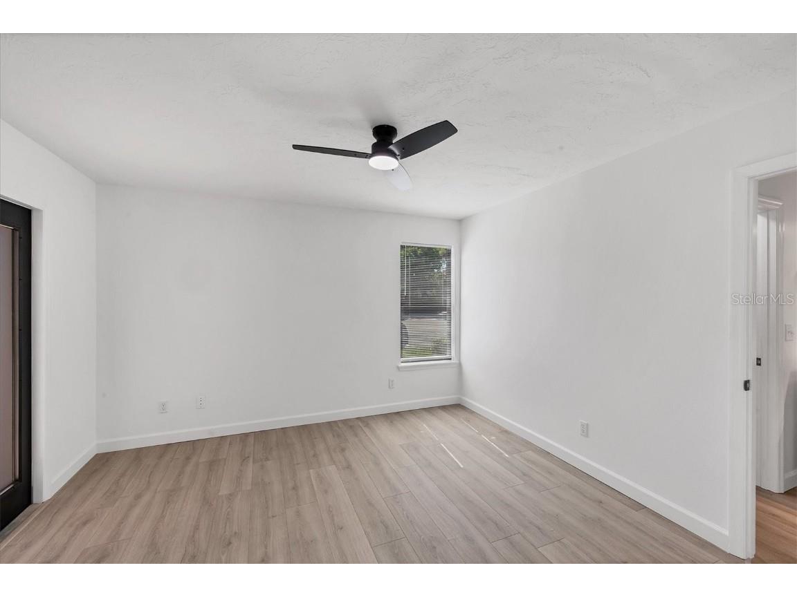 4008 Crockers Lake Boulevard #11 Sarasota FL 34238 A4666434 image13