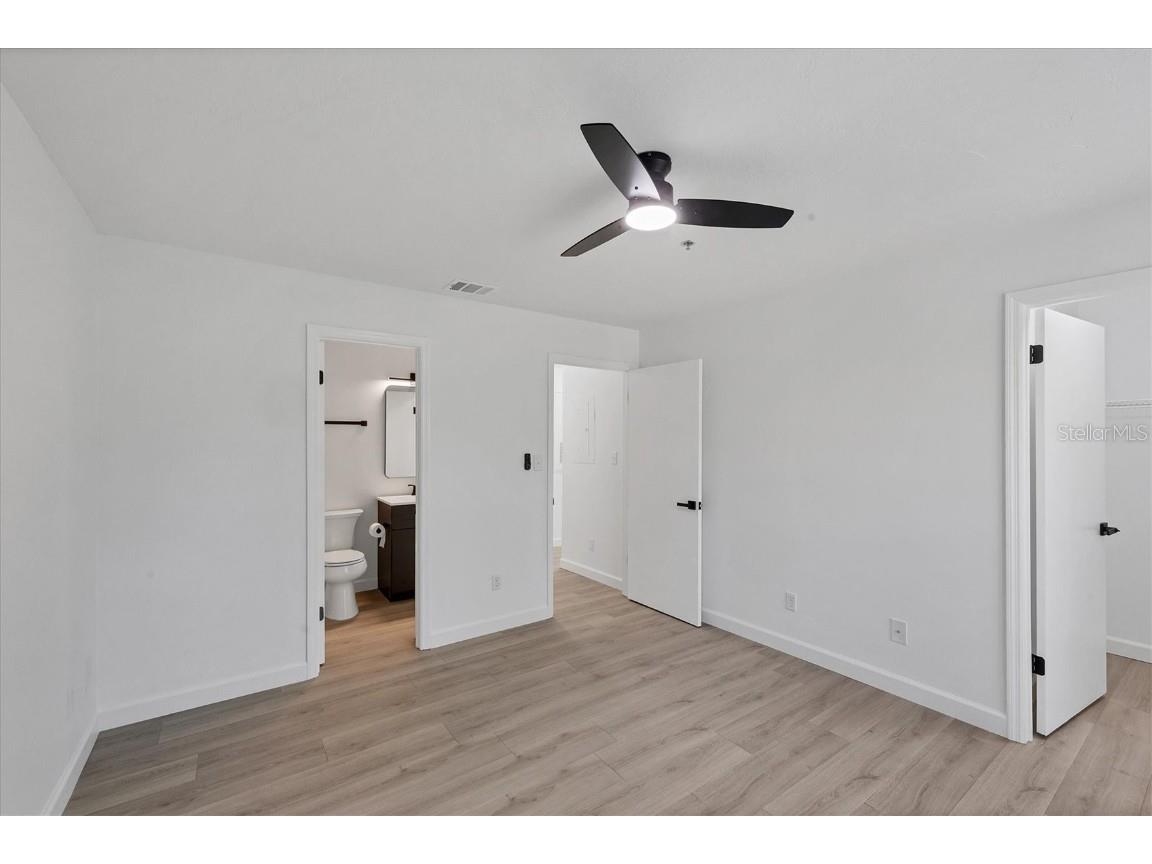 4008 Crockers Lake Boulevard #11 Sarasota FL 34238 A4666434 image22