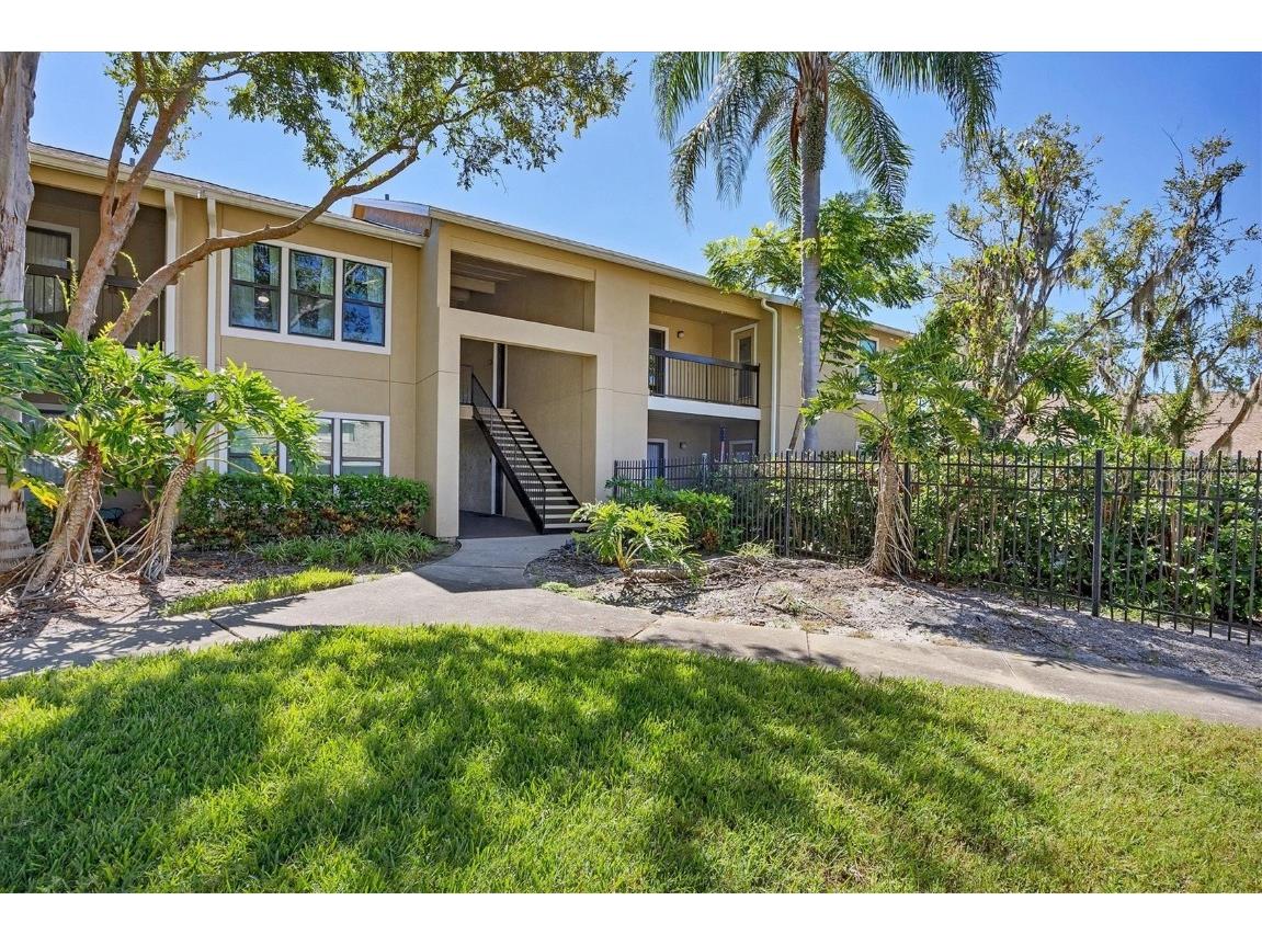 4008 Crockers Lake Boulevard #11 Sarasota FL 34238 A4666434 image29