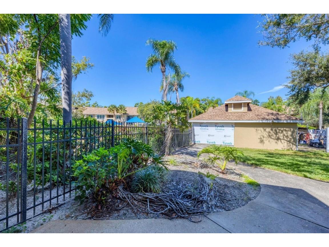4008 Crockers Lake Boulevard #11 Sarasota FL 34238 A4666434 image34