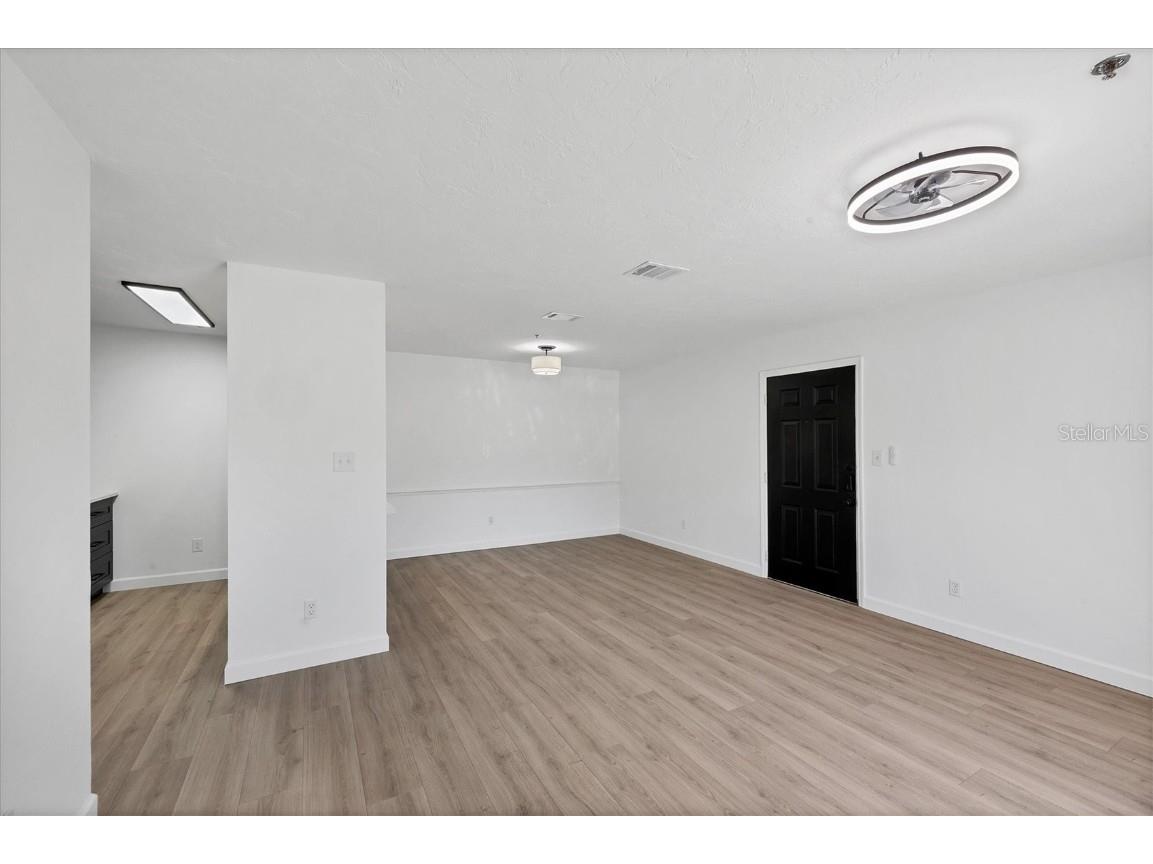 4008 Crockers Lake Boulevard #11 Sarasota FL 34238 A4666434 image7