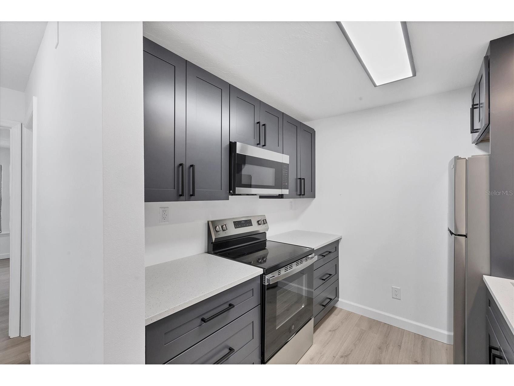 4008 Crockers Lake Boulevard #11 Sarasota FL 34238 A4686347 image12