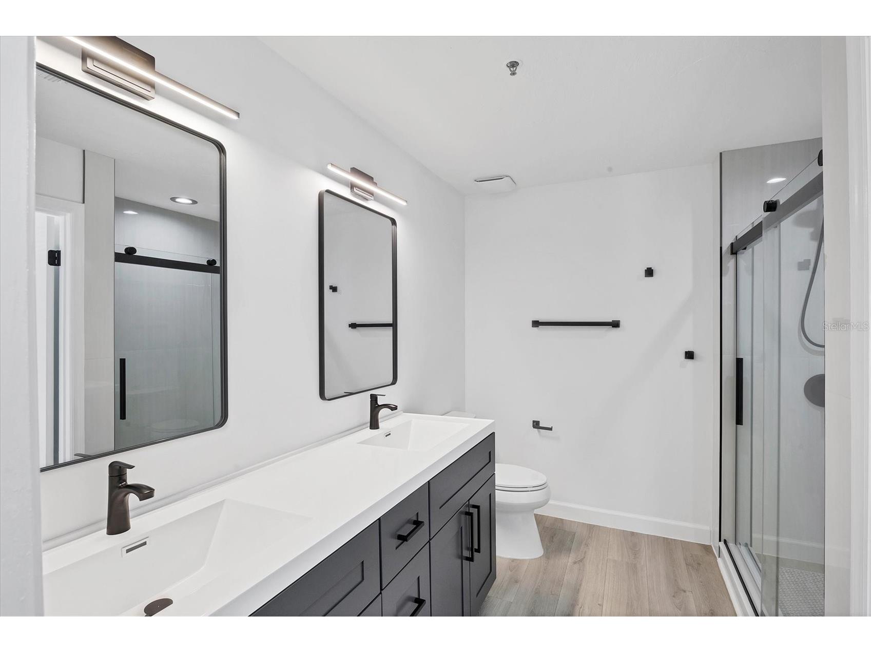 4008 Crockers Lake Boulevard #11 Sarasota FL 34238 A4686347 image8