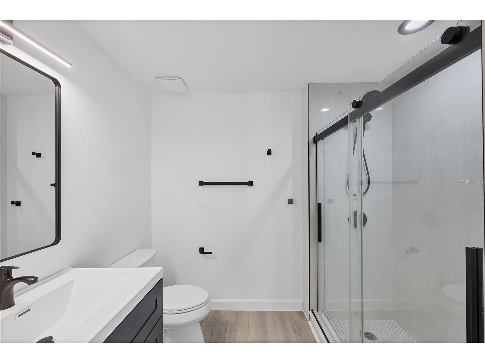 4008 Crockers Lake Boulevard #11 Sarasota FL 34238 A4686347 image9