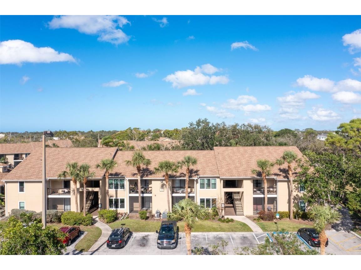 4008 Crockers Lake Boulevard #13 Sarasota FL 34238 A4641006 image1