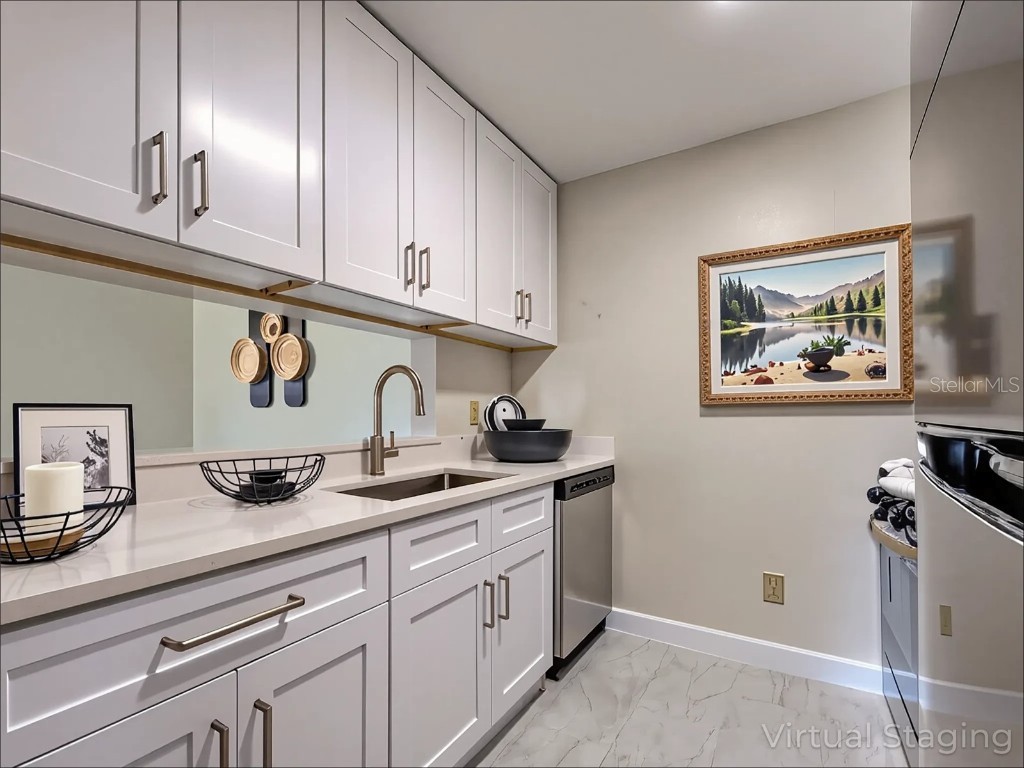 4008 Crockers Lake Boulevard #22 Sarasota FL 34238 A4659699 image15