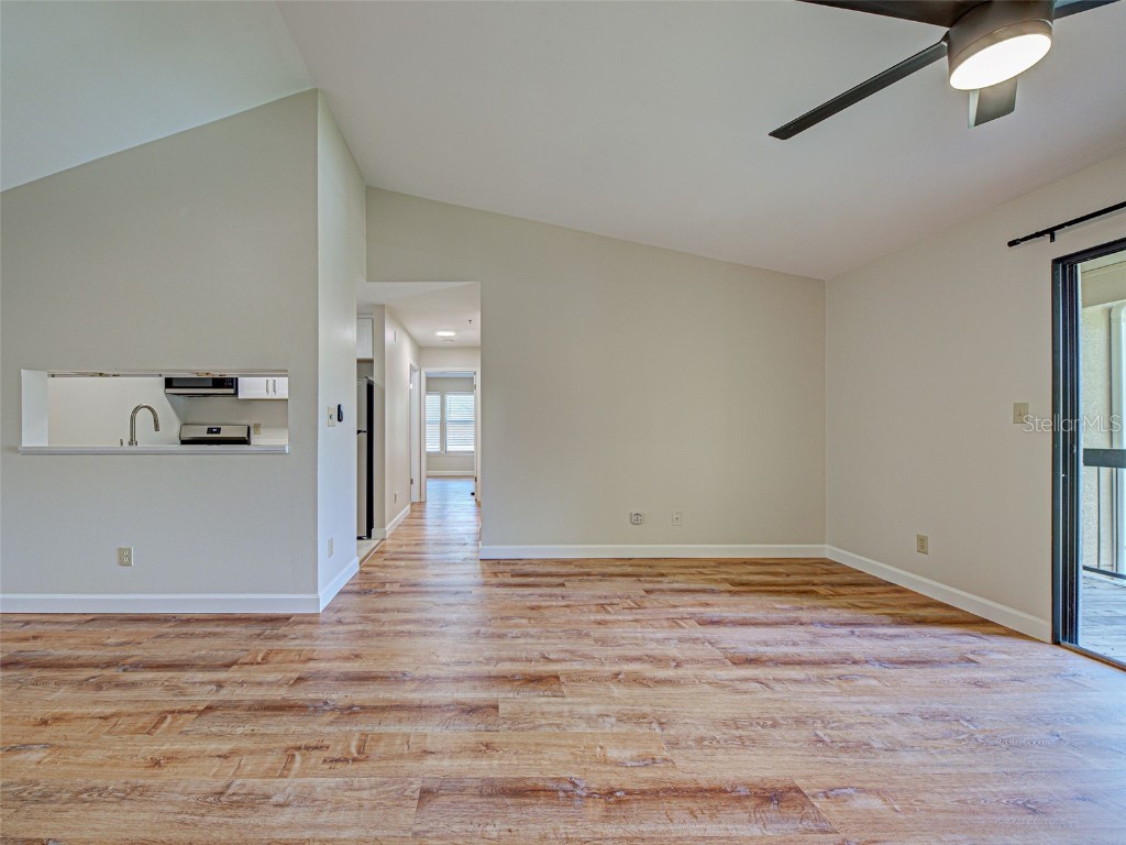 4008 Crockers Lake Boulevard #22 Sarasota FL 34238 A4659699 image2