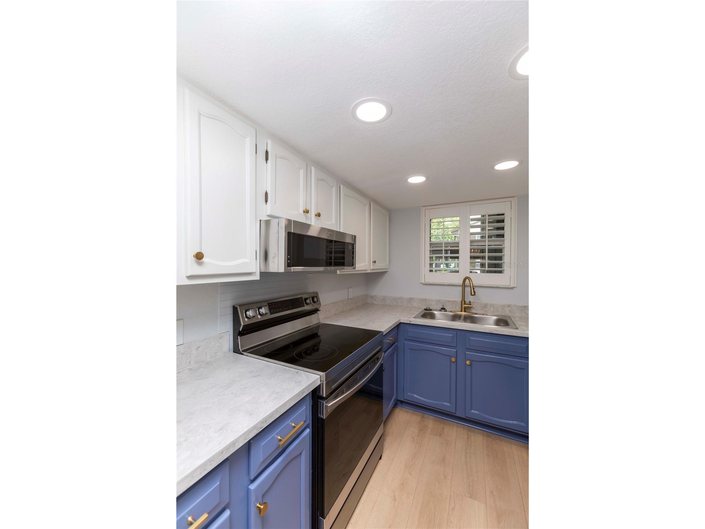 4008 Passport Lane #104 New Port Richey FL 34653 W7887371 image6