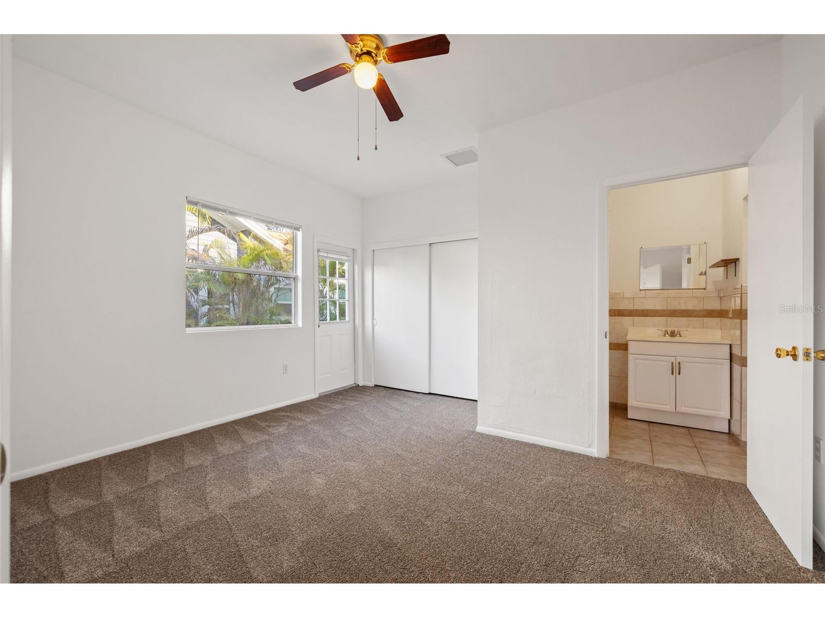 4009 Burlington Avenue N Saint Petersburg FL 33713 TB8462454 image10