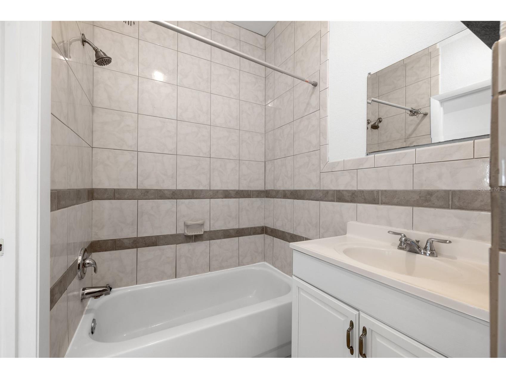 4009 Burlington Avenue N Saint Petersburg FL 33713 TB8462454 image13