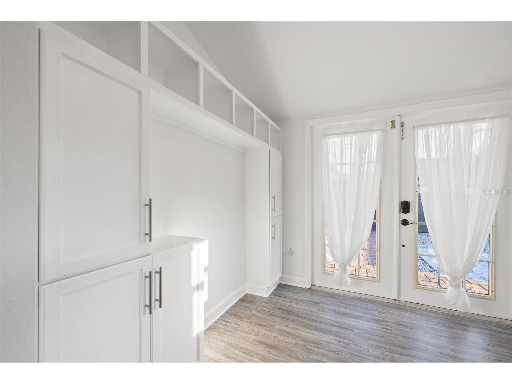 4009 Burlington Avenue N Saint Petersburg FL 33713 TB8462454 image18