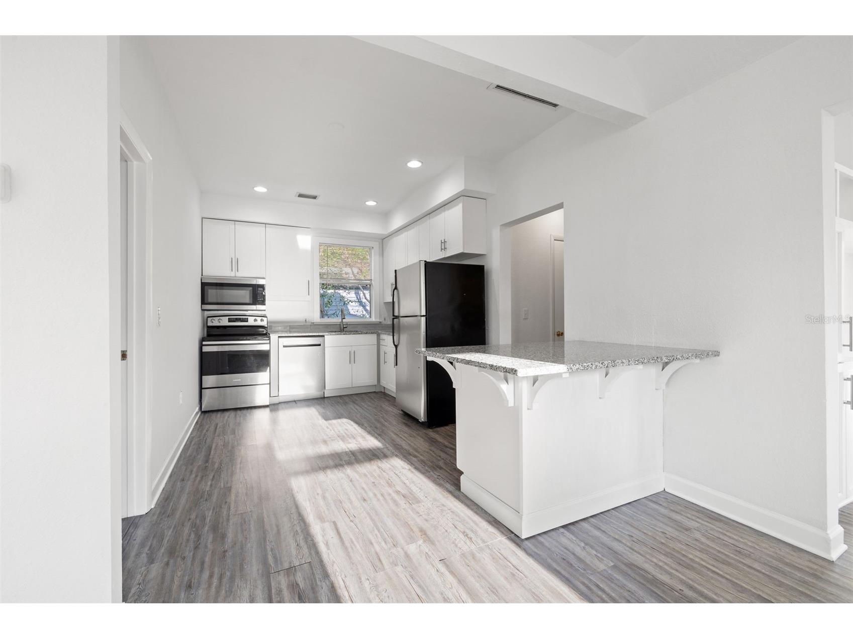 4009 Burlington Avenue N Saint Petersburg FL 33713 TB8462454 image19