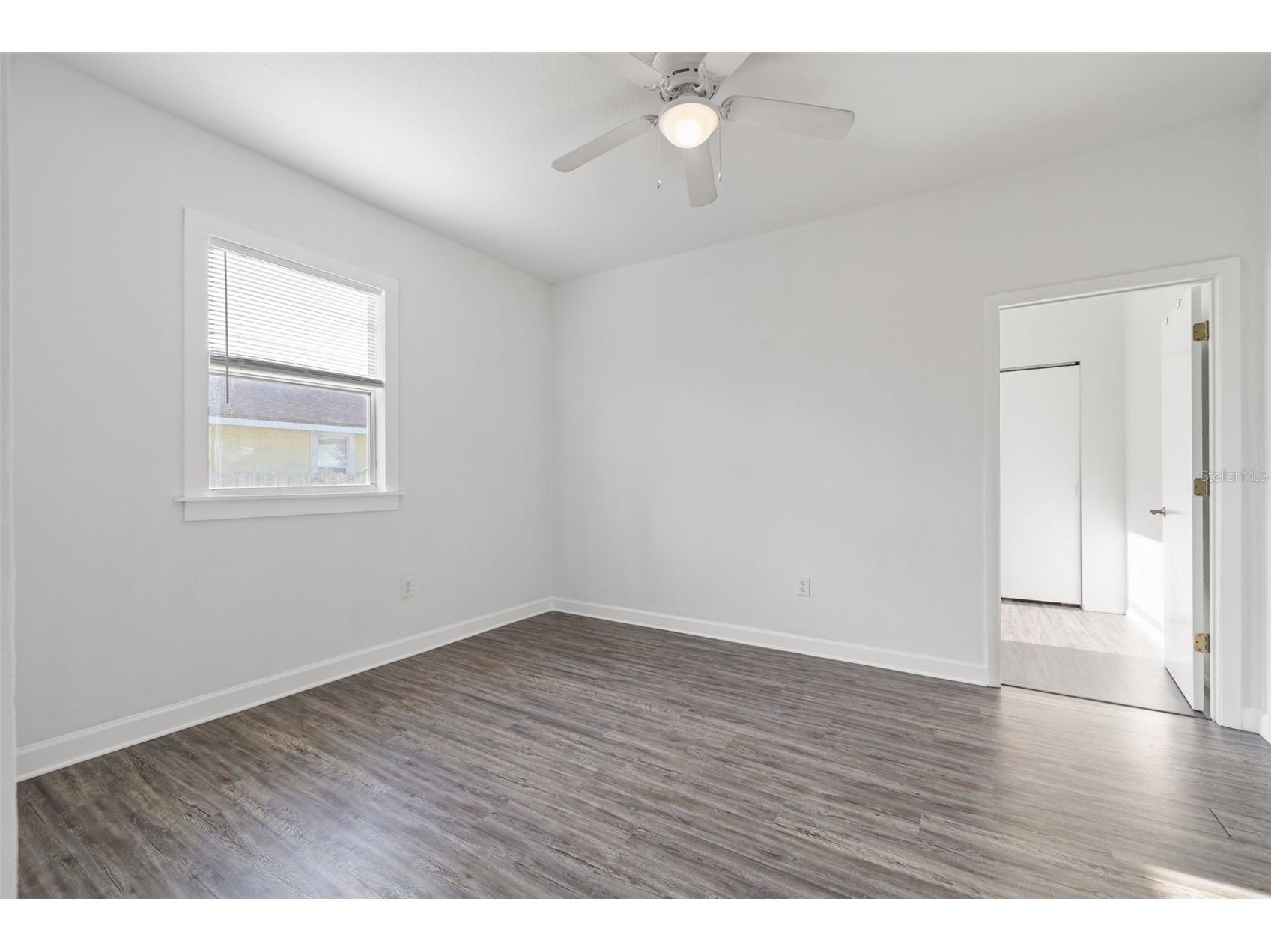 4009 Burlington Avenue N Saint Petersburg FL 33713 TB8462454 image25