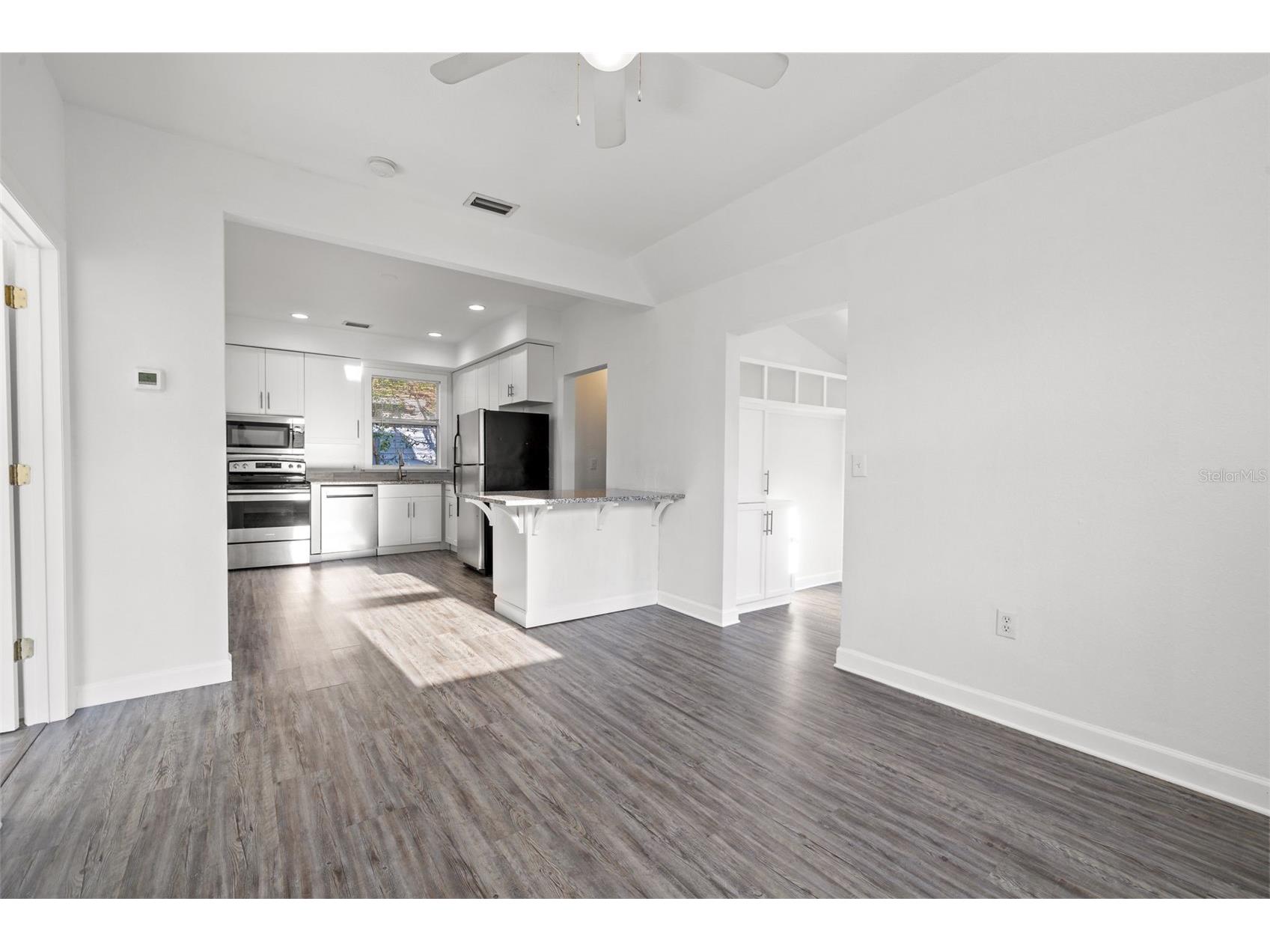 4009 Burlington Avenue N Saint Petersburg FL 33713 TB8462454 image26