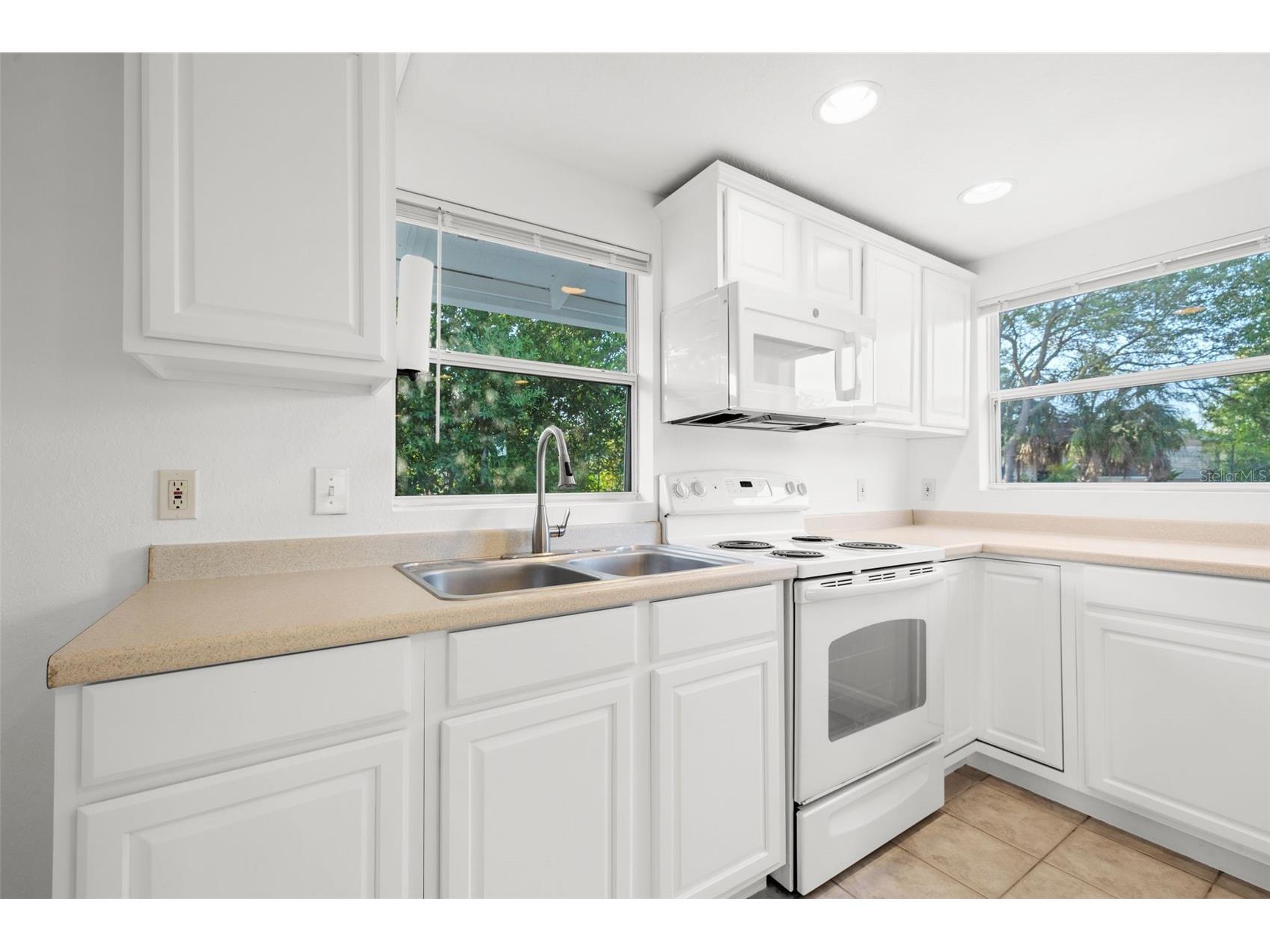 4009 Burlington Avenue N Saint Petersburg FL 33713 TB8462454 image7