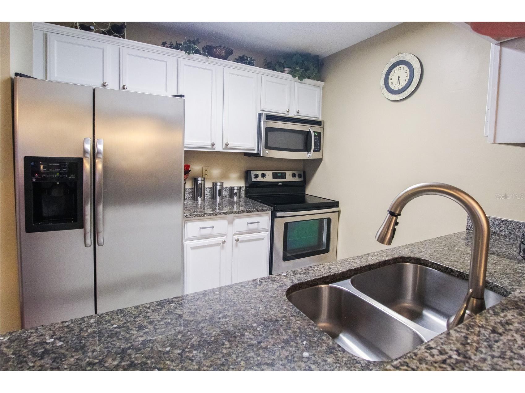 4009 Crockers Lake Boulevard #11 Sarasota FL 34238 A4698681 image2