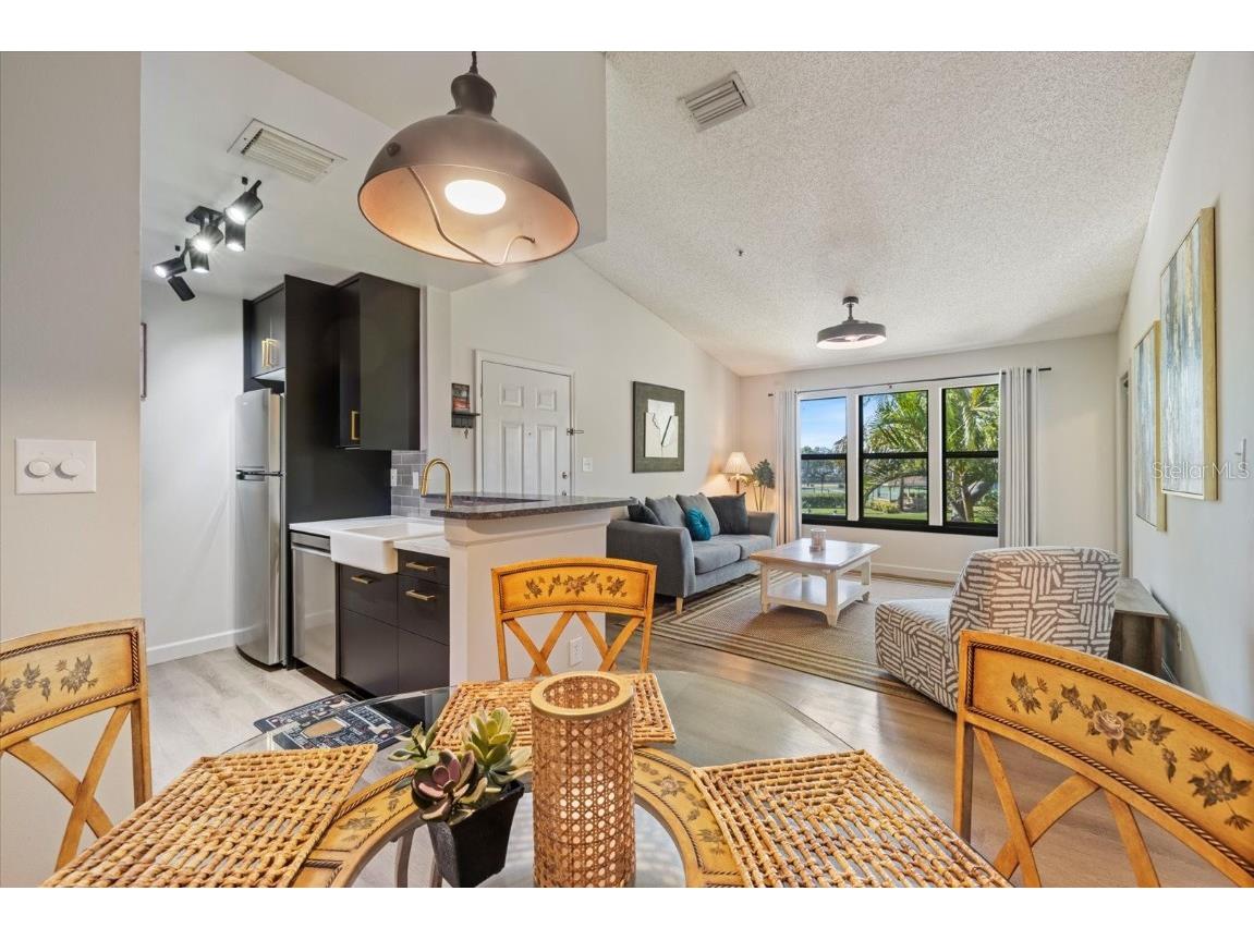 4009 Crockers Lake Boulevard #25 Sarasota FL 34238 A4644287 image1
