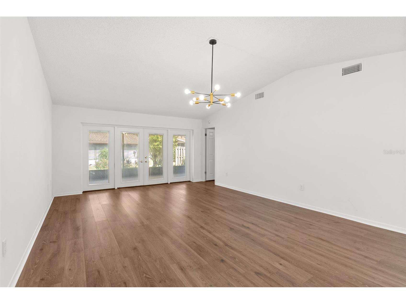 4009 Cypress Landing S Winter Haven FL 33884 TB8487328 image9