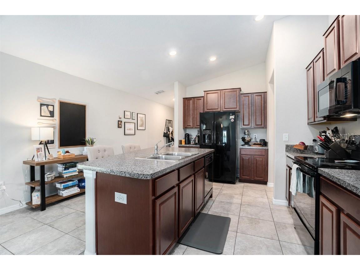 4009 Globe Thistle Drive Tampa FL 33619 TB8411592 image10