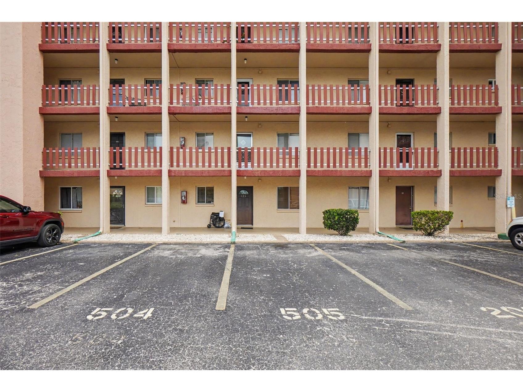4009 Lake Bayshore Drive #105 Bradenton FL 34205 TB8528729 image1